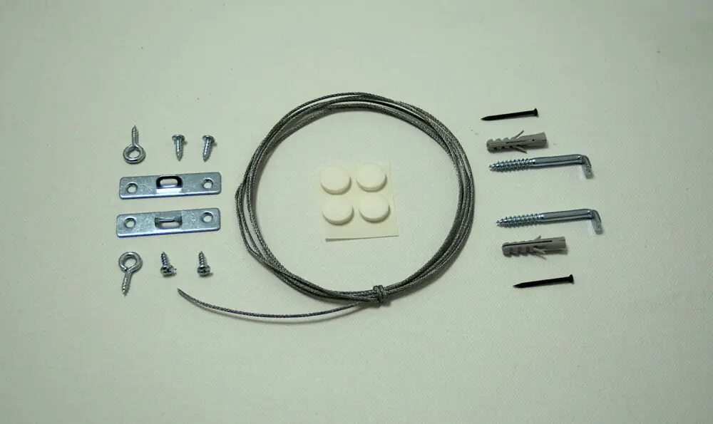 Einzelteile der STANDARDAUFHÄNGUNG für Bilder auf Leinwand und Keilrahmen - Galerie Alte Schule